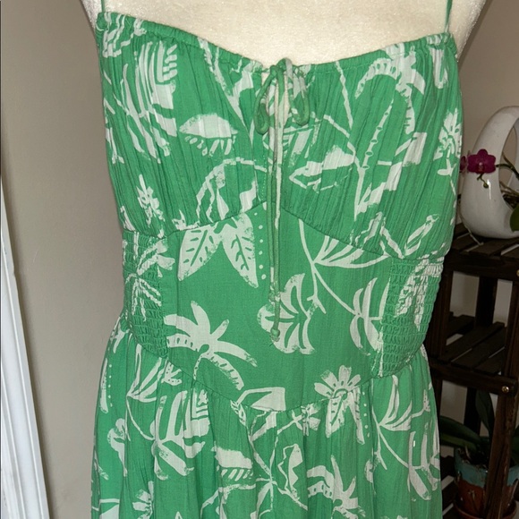 American Eagle Outfitters Green Leaf Print Maxi Dress - Picture 2 of 4